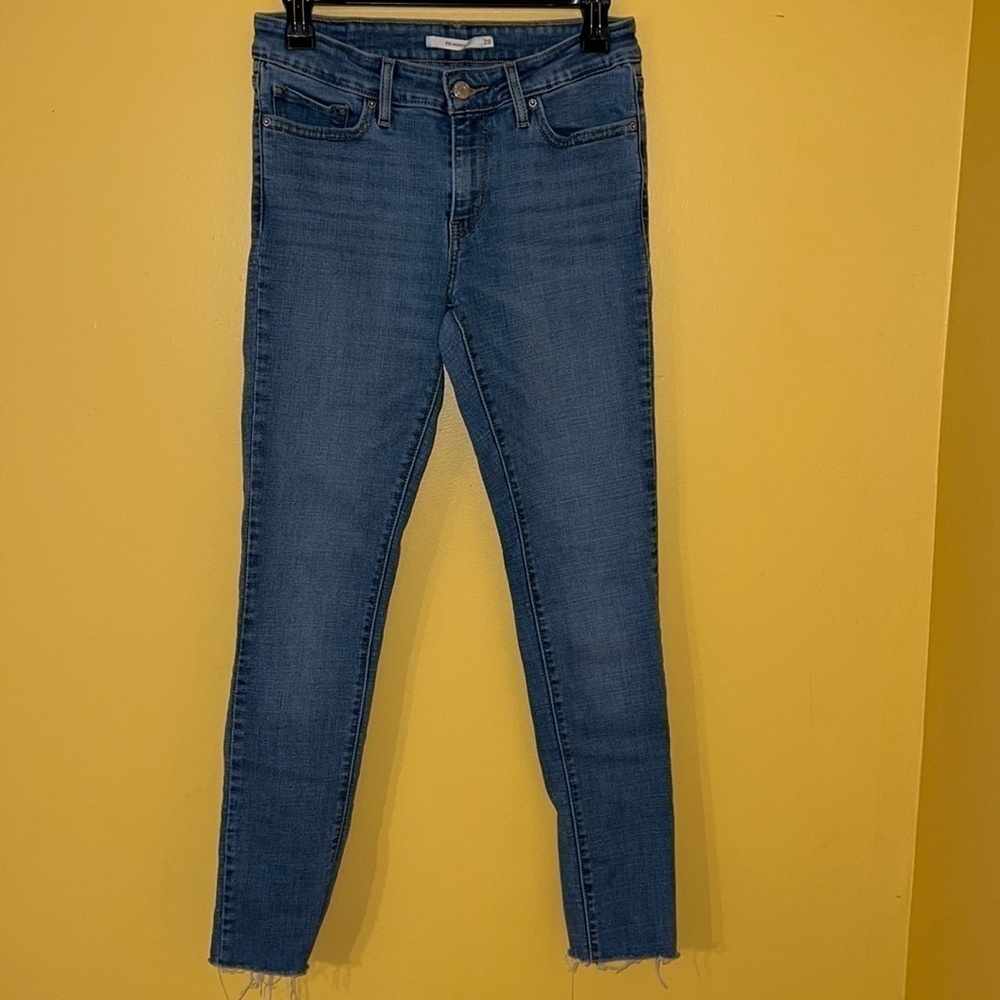 Levi’s skinny jeans